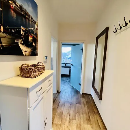 Haus Auguste, Haubentaucher * Rostock