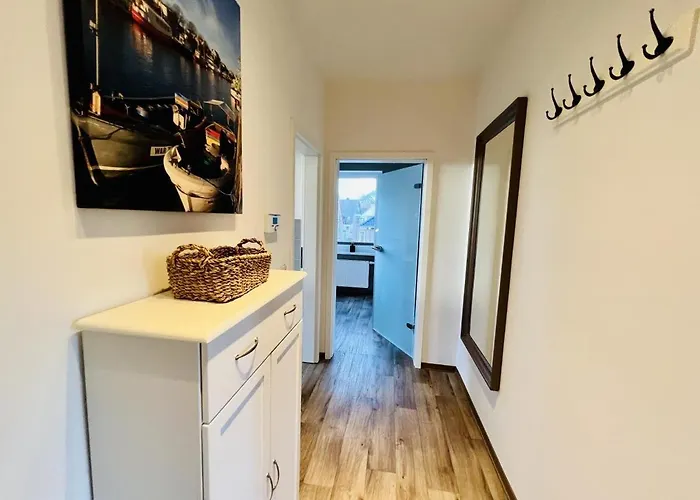 Haus Auguste, Haubentaucher * Rostock