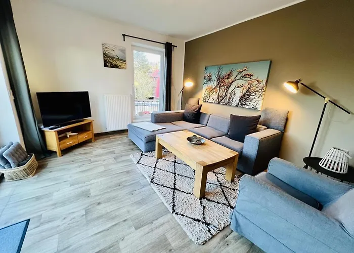 Haus Auguste, Haubentaucher *