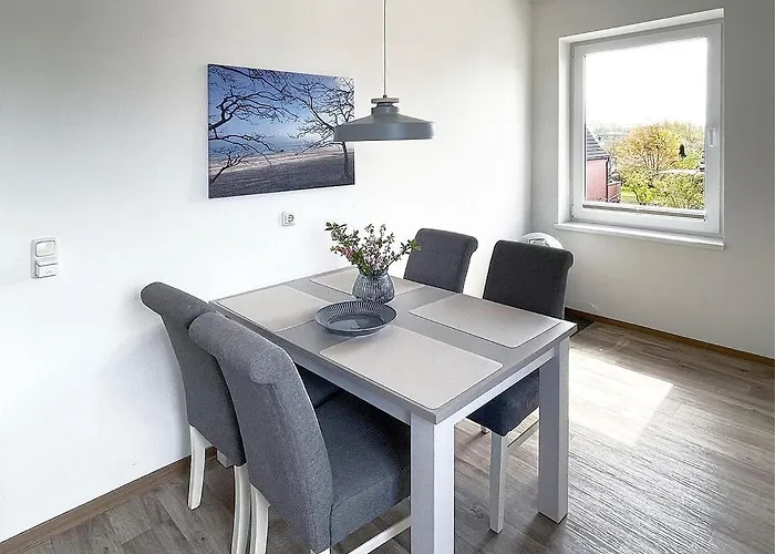 Haus Auguste, Haubentaucher * Rostock